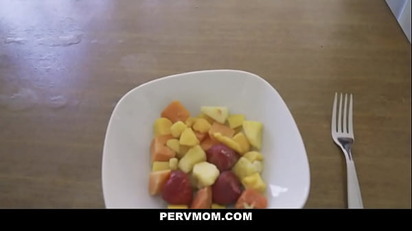 MILF Busty Brunette Stepmom Asks Her Stepson Full Video Scene