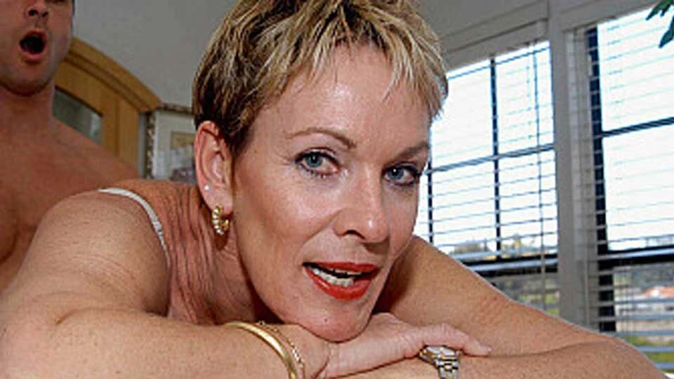 MILF Mature Scene From Europe Takes The Full Video Scene